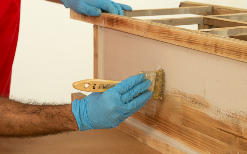 Cómo restaurar un mueble antiguo | Cadena 88